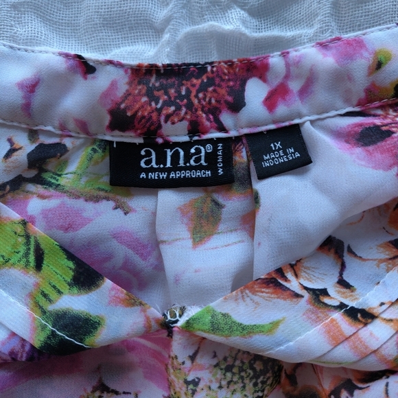 Ana Semi Sheer Spring Wire & Pink Floral Blouse 1X - Picture 4 of 4